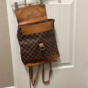 Vintage- Needs restoration